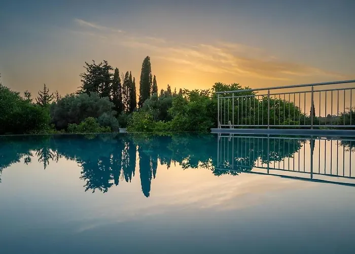 Luxury Villa Majore