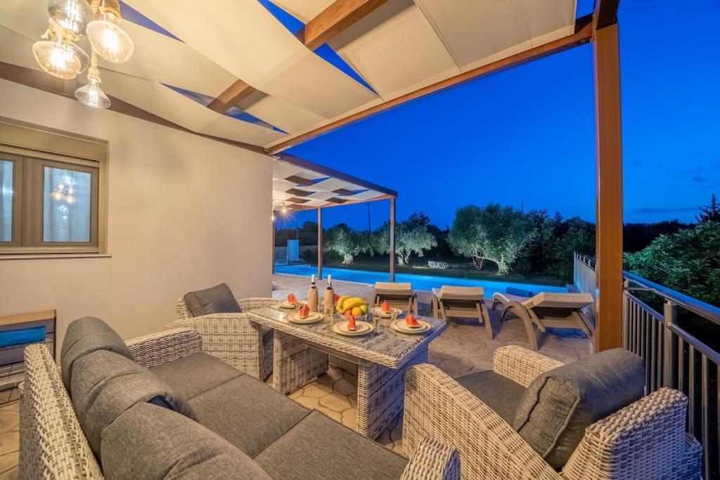 Luxury Majore Villa