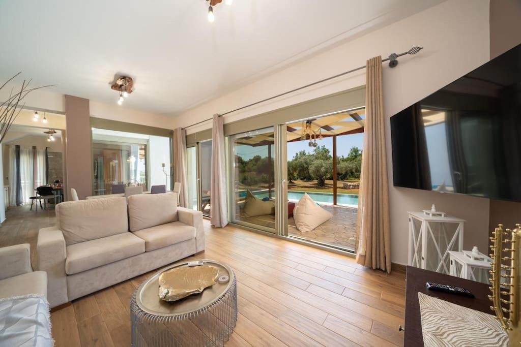 Luxury Majore Villa *